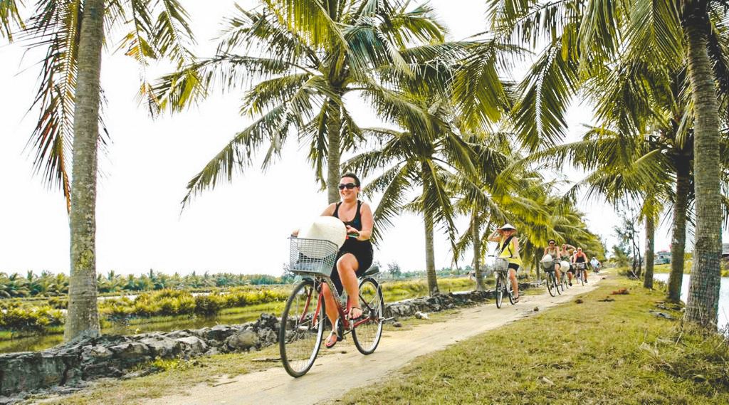 10 best places for cycling in Vietnam