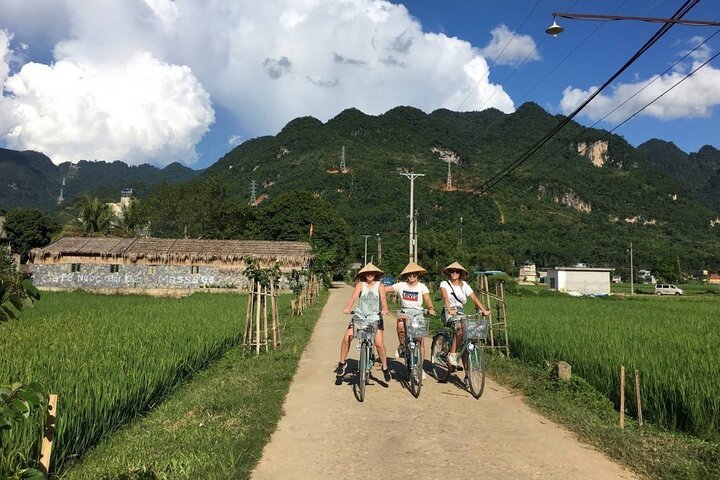 2 Days 1 Night Cycling Mai Chau: An Immersive Ride into Vietnam’s Countryside