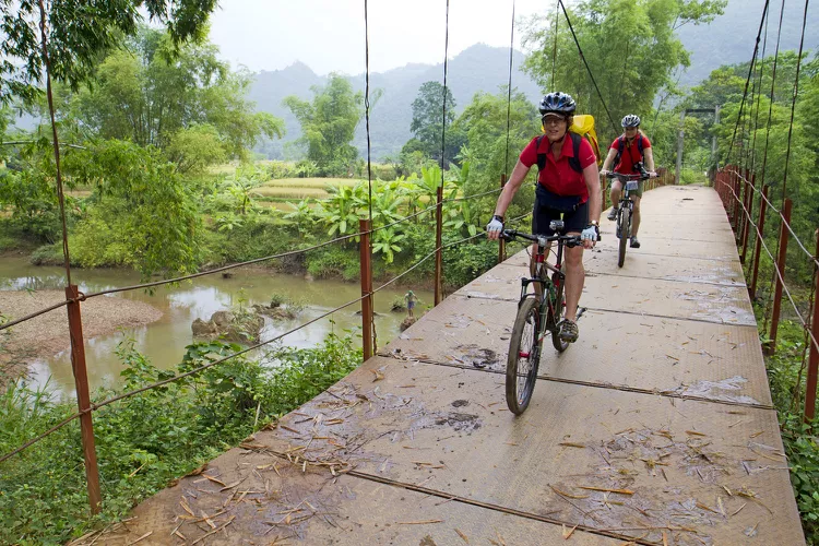 E-Bikes Cycling Tour Mai Chau – Pu Luong – Ninh Binh 6 Day Adventure