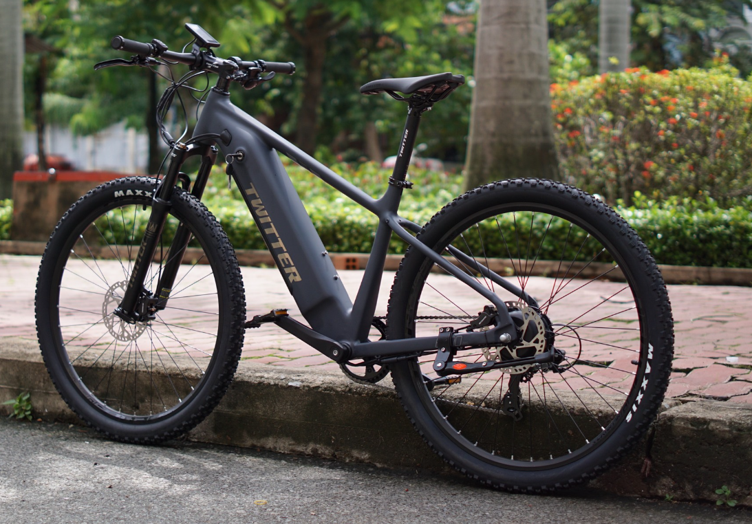 Visual Poetry on Two Wheels: The Definitive Guide to an E-Bike Scenic Tour in Vietnam