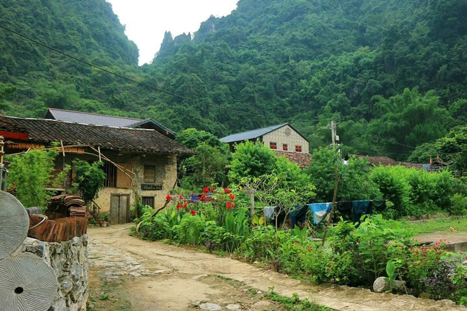 The Soul of the Frontier: Experiencing a Cao Bang Electric Bike Tour with Homestay