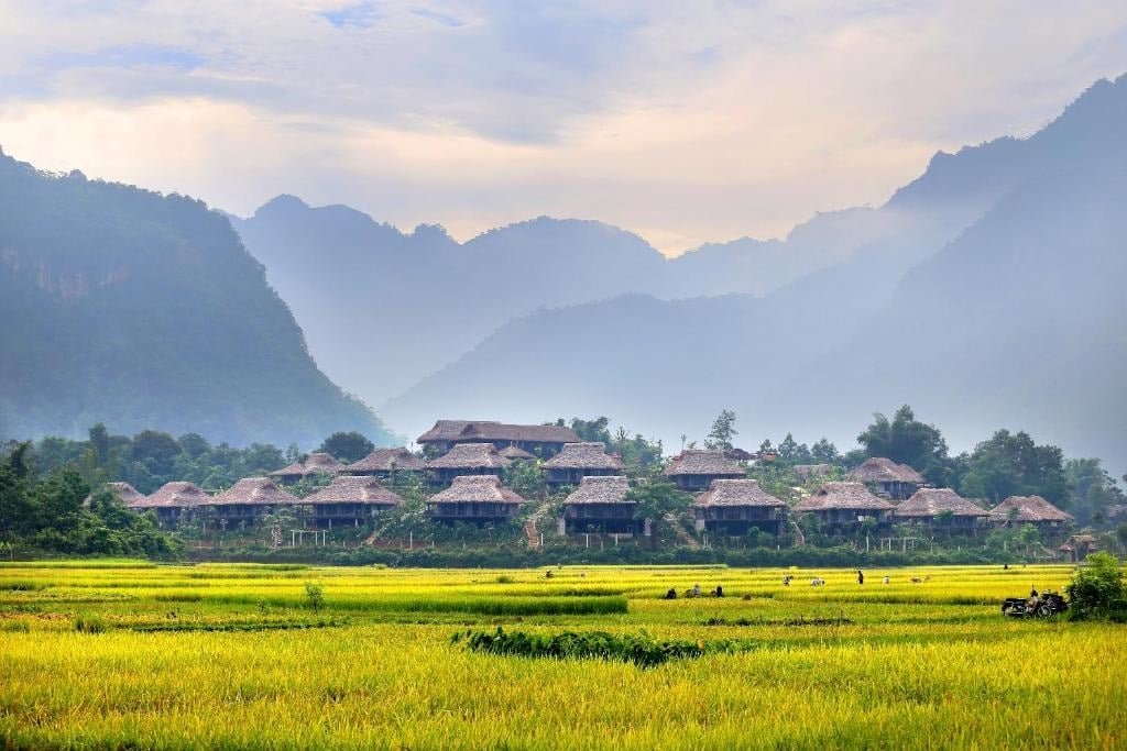 Navigating Paradise: A Definitive Guide to the Best E-bike Routes in Mai Chau Valley