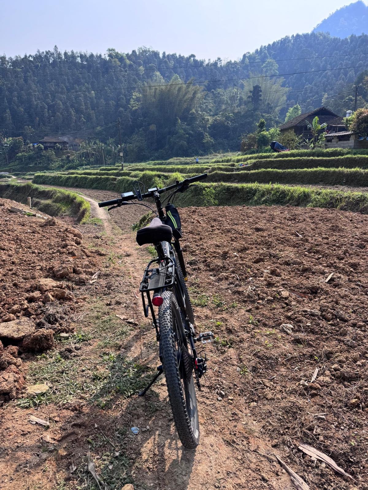 Cao Bang E-Bike Discovery: 6-Day Electric Mountain Bike Tour