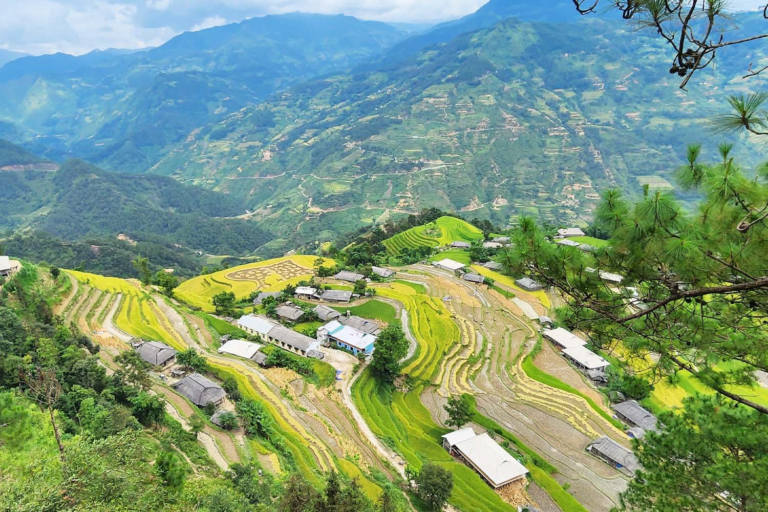 Extreme Cycling Challenge Ha Giang: Conquer the Northern Frontier