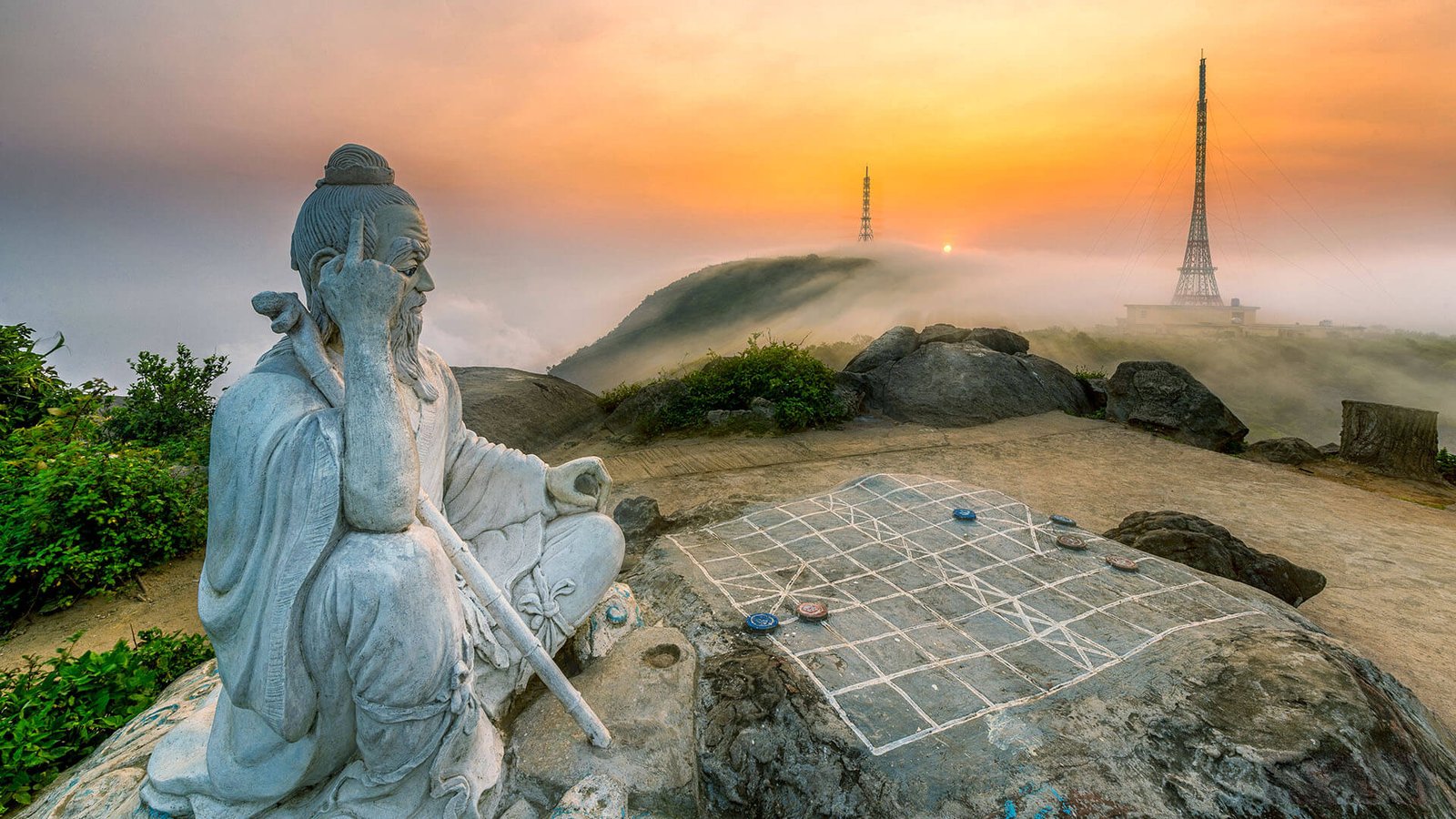 The Ultimate Son Tra Peninsula Bike Tour: Chase Sunrises & Spot Red-Shanked Langurs