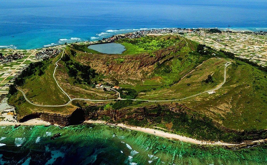 The Ultimate Ly Son Volcanic Island Cycling Tour: Ride Oceanside Craters