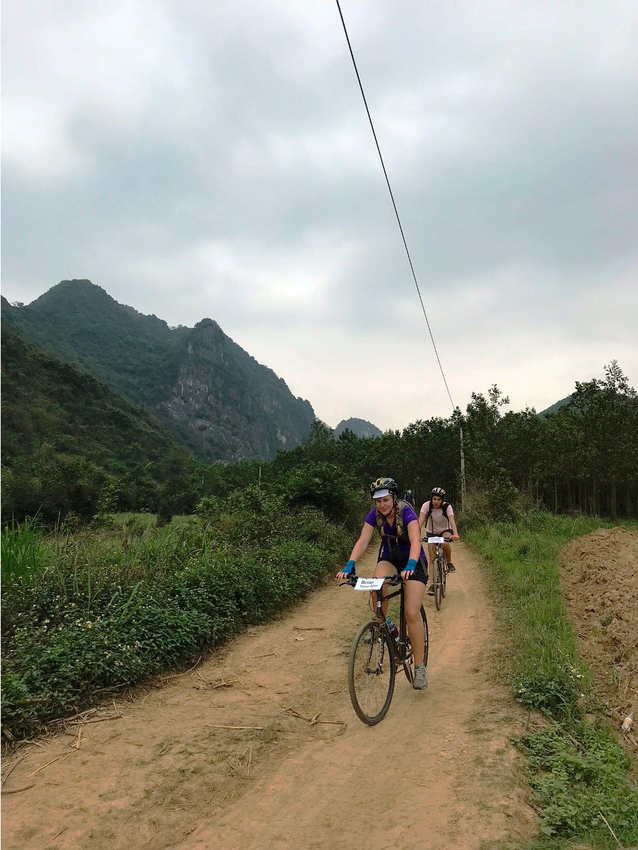 Scenic Riverbed Trails: Low-Altitude Vietnam Gravel Bike Tours