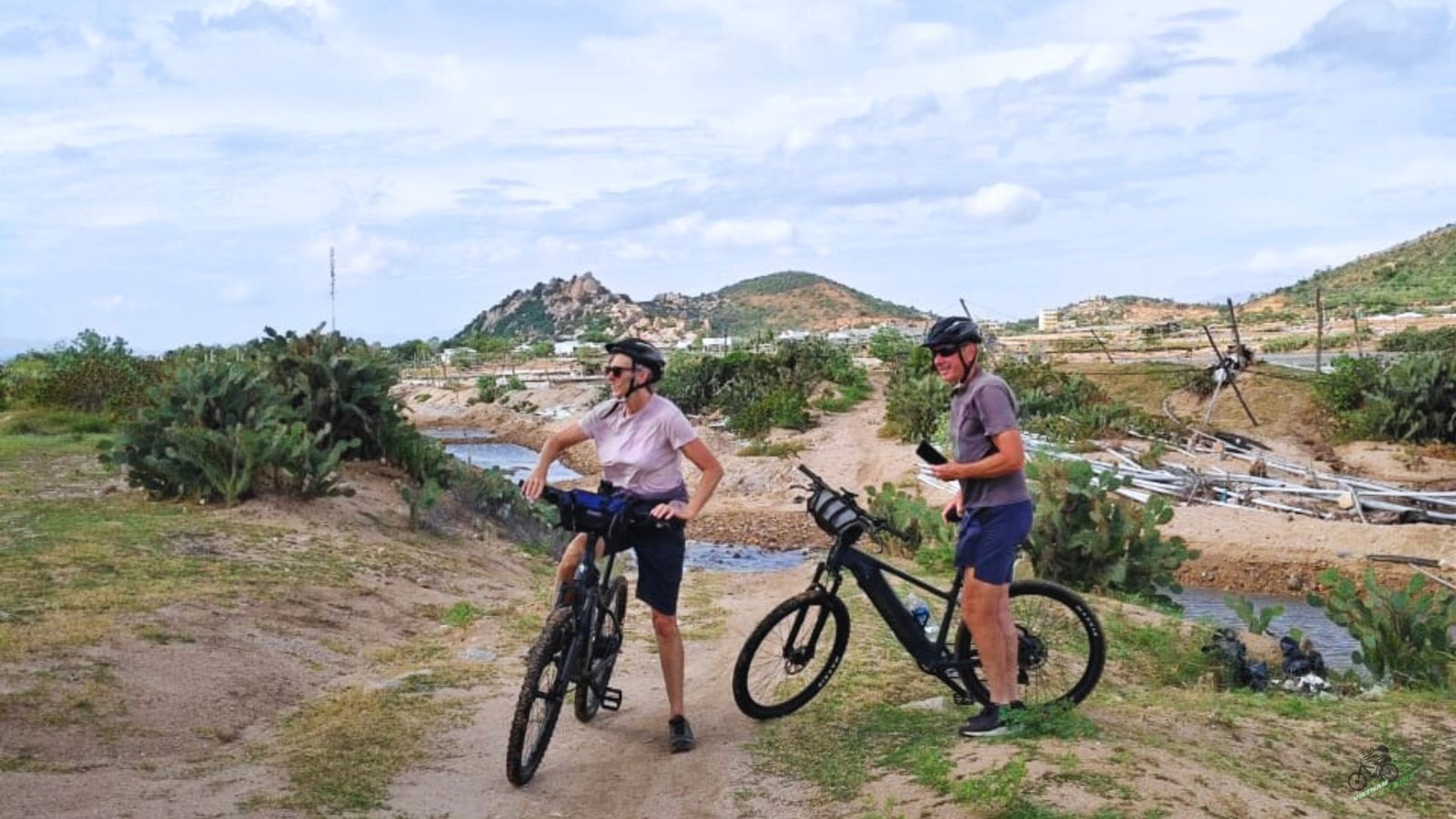 Southern Sands: Mui Ne White Sand Dunes Coastal Vietnam Ebike Cycling Tours