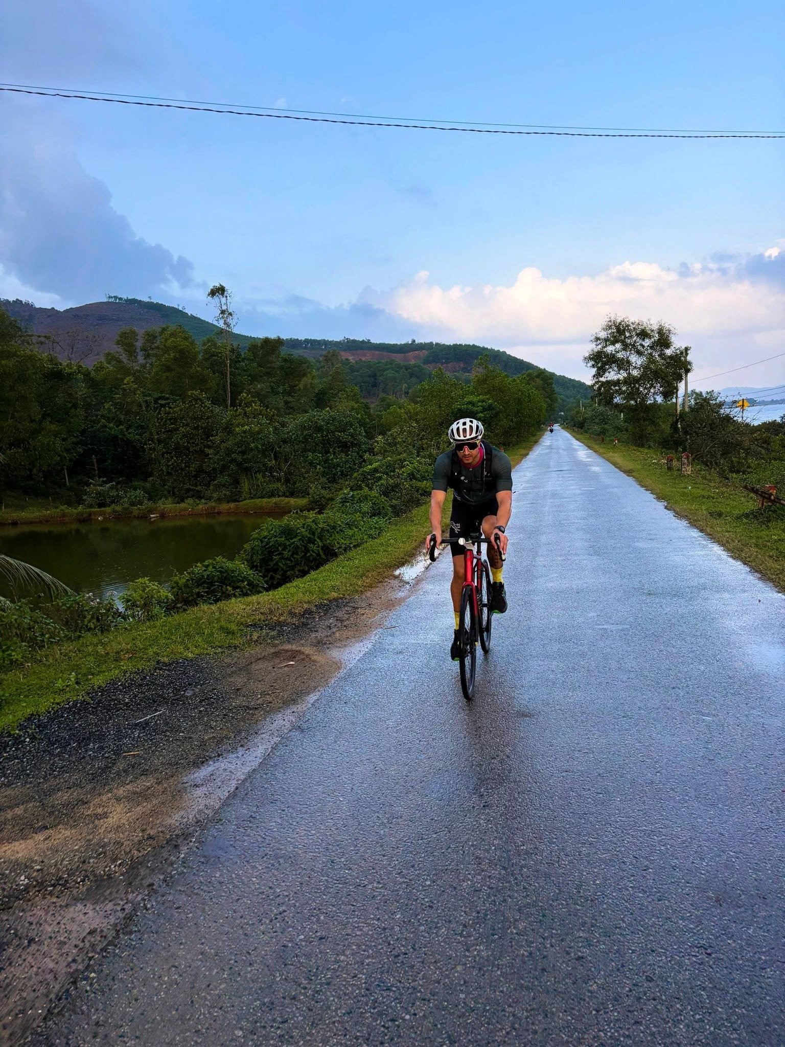 Central Highlands Road Bike Loop: Elite 7-Day Vietnam Tarmac Escape