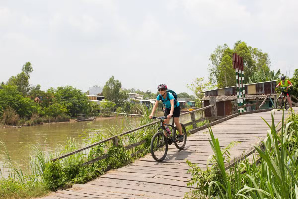 Best 2-Day Mekong Delta Bike Tours from Ho Chi Minh City