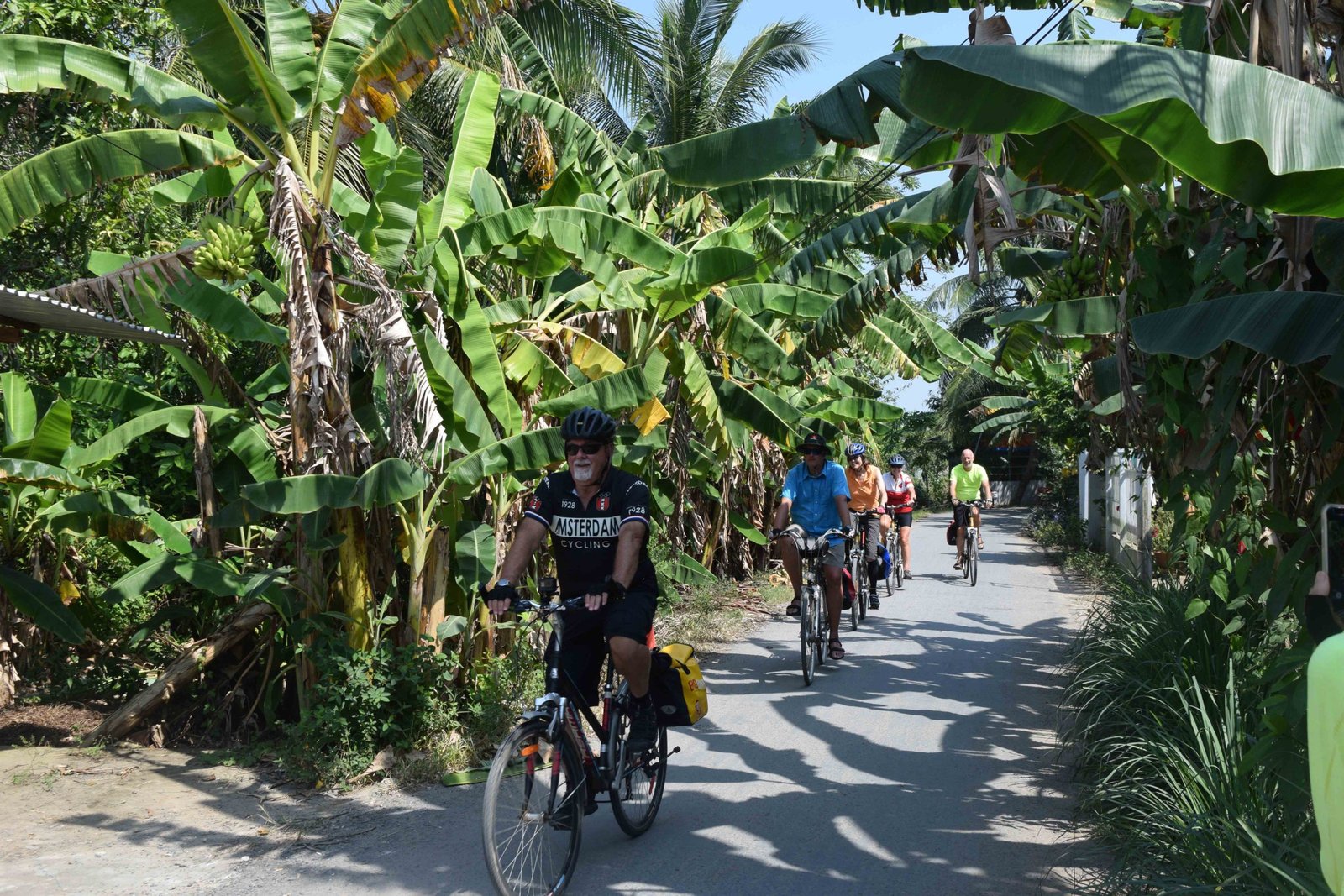 All-Inclusive Guided Mekong Delta Bike Tours for International Tourists