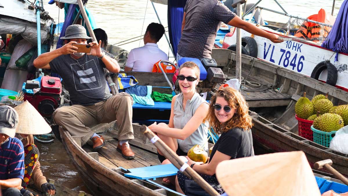 Experience True Southern Hospitality on Our Mekong Delta Bike Tours
