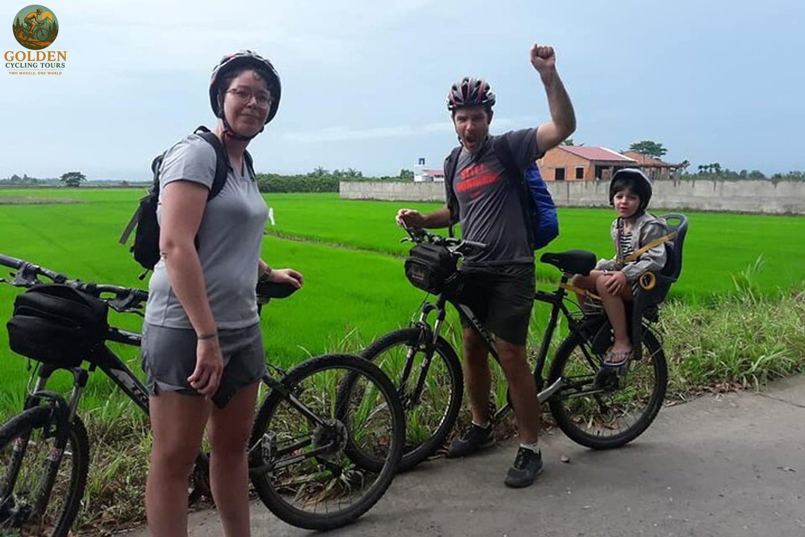Photo-Op Paradise: Breathtaking Sunset Mekong Delta Bike Tours
