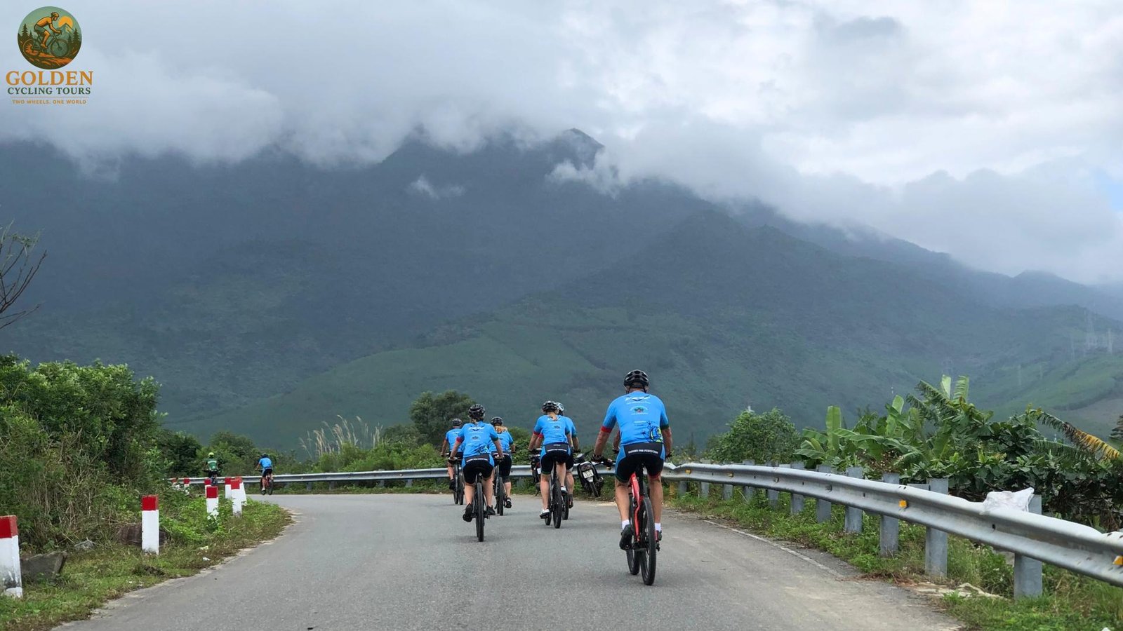 3-Day Highland Getaway: Fast Road Bike Cycling Holidays Saigon to Da Lat