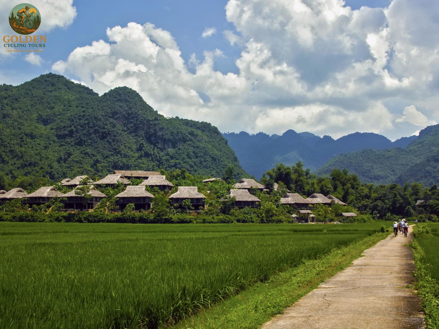 Easy Mai Chau Cycling Tour: Family Getaway