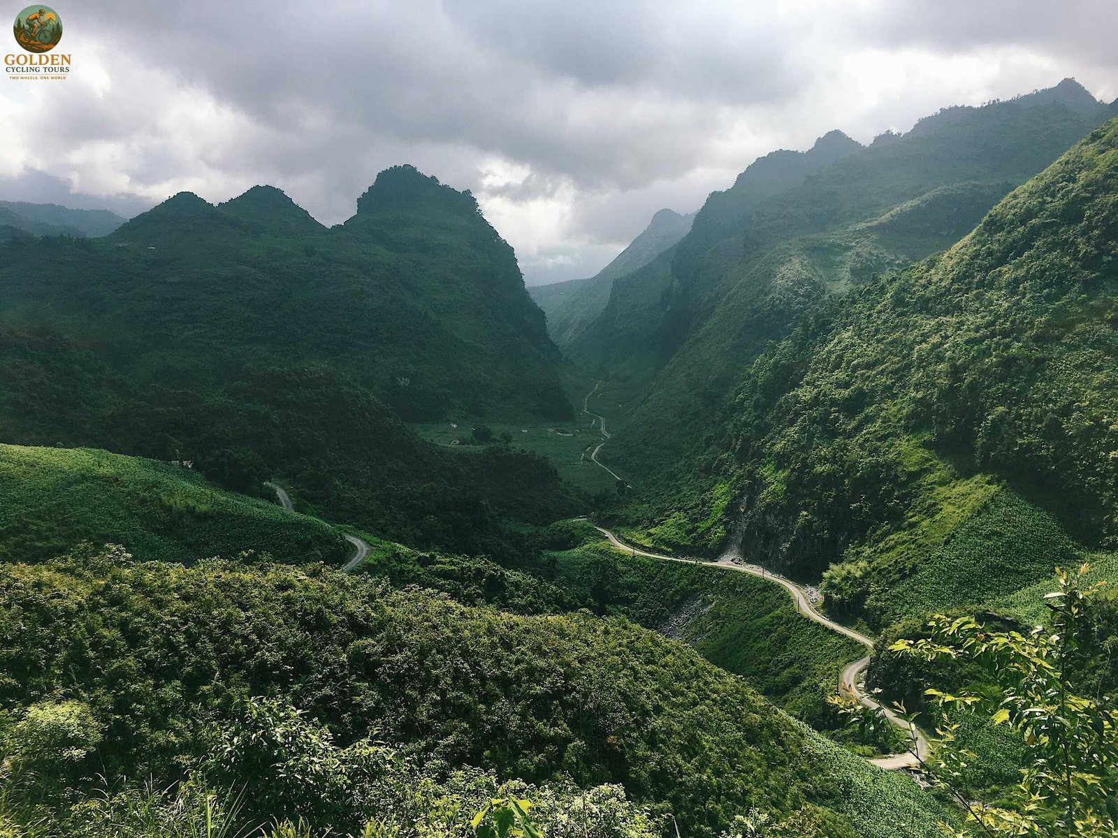 Mai Chau Cycling Tour: The Ultimate Valley Biking Guide