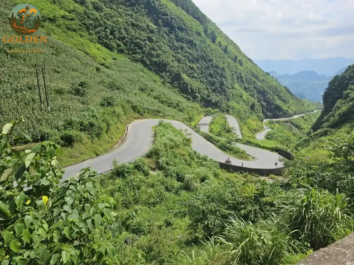 10 Days of Epic Climbing: The Ha Giang & Hoang Su Phi Bike Challenge