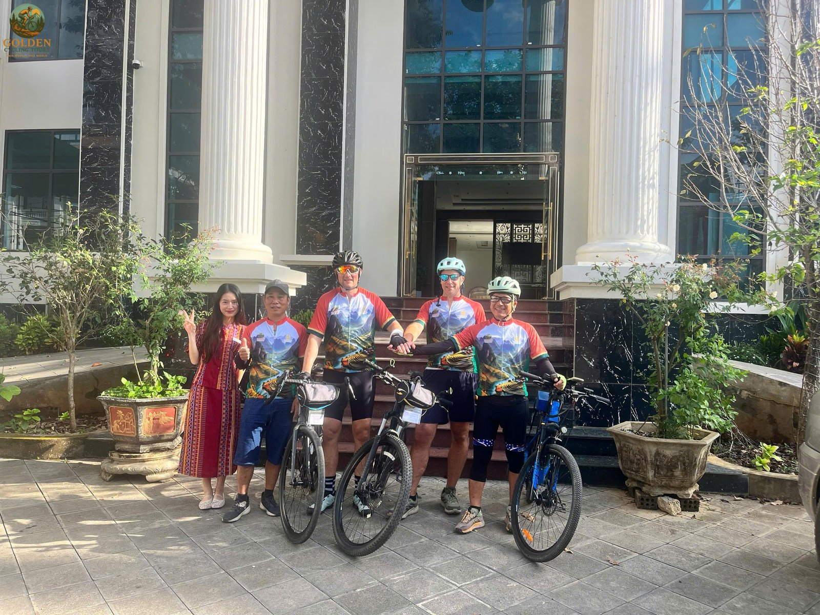 Ha Giang Gravel Tour Expedition: Unpaved Dirt & Concrete Ridges